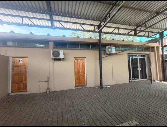 526M² OFFICE FOR SALE IN SASOLBURG CENTRAL